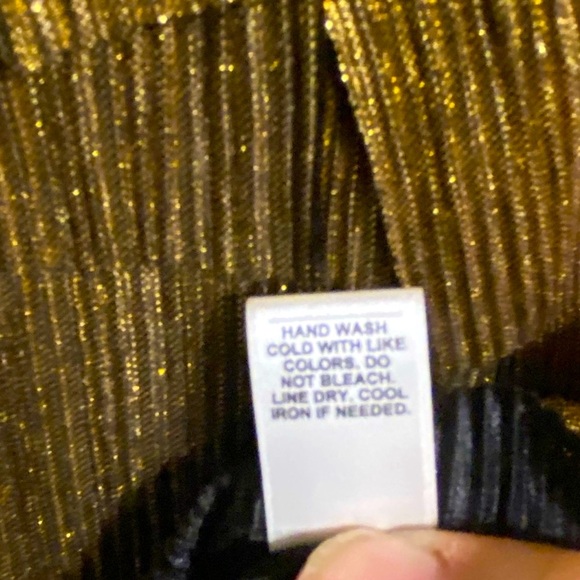 Retro Glam Gold Sleeveless Shirt Blouse 22/24 Mobwife Tiered Ruffled Scoop Neck - Picture 6 of 10